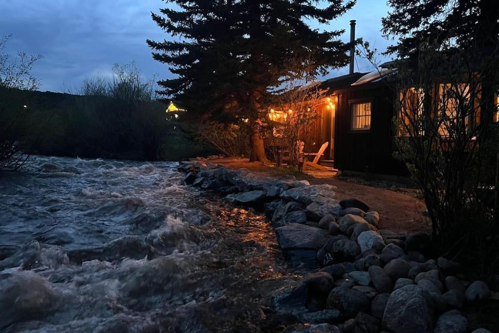Thorpe On The Water. Creekside Nederland Cabin. Екстер'єр фото