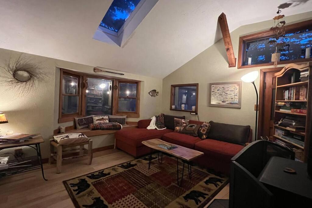 Thorpe On The Water. Creekside Nederland Cabin. Екстер'єр фото