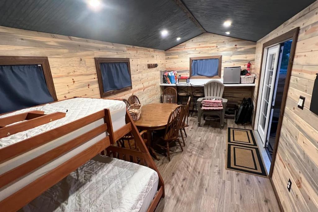 Thorpe On The Water. Creekside Nederland Cabin. Екстер'єр фото