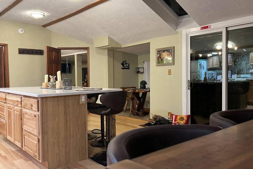 Thorpe On The Water. Creekside Nederland Cabin. Екстер'єр фото