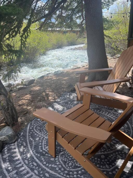 Thorpe On The Water. Creekside Nederland Cabin. Екстер'єр фото